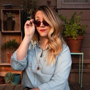 Meet your Posher, Juliet